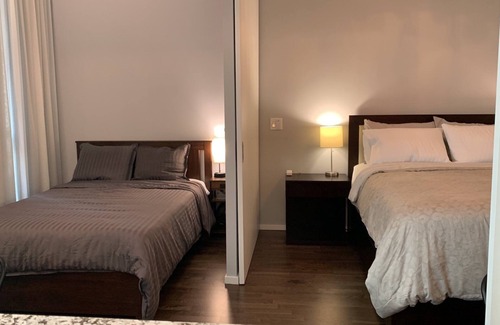 Toronto Entertainment District Condo | High-Ceiling Condo in Downtown Toronto