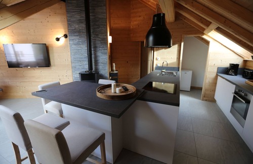Valloire Apartment | High-end 4 * apt at the foot of the mountains 12 pers, close to shops