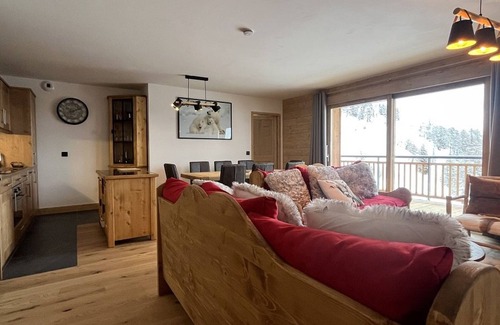Plagne Centre Apartment | High-End Apartment 6 Pers, Private Parking, Plagne Center