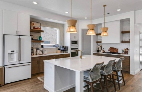 Washington House | High End Design | Rooftop Deck| Private Pool |