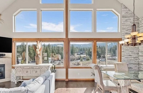 Cle Elum Villa | High end executive residence at Cle Elum for minimum 30 days stay