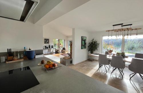 Kulm Villa | High-End-Haus mit Garten und Extras