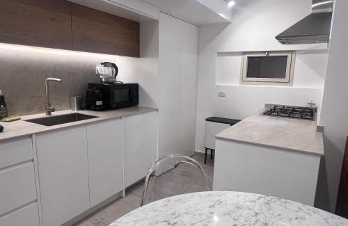 Kerem HaTeimanim Apartment | High End Renovated Duplex near Carmel Market by FeelHome