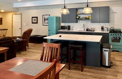 Kinmount Cottage | High Falls Echo - Lower-Level of Luxury Waterfront Cottage!