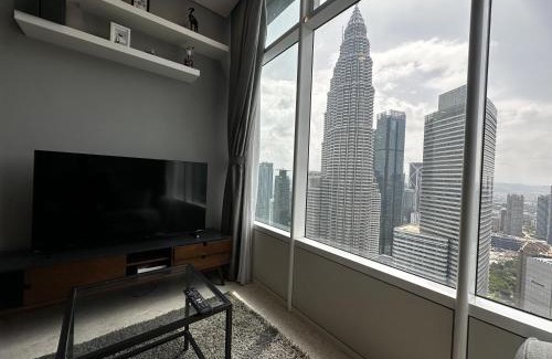 Kuala Lumpur City Centre Apartment | High Floor Lux Apartment Across KLCC