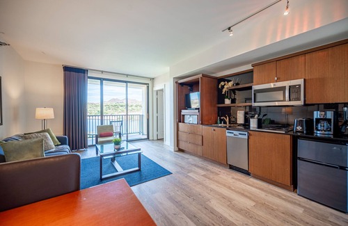 Lake Las Vegas Condo | HIGH FLOOR SUITE WITH PERFECT LAKE VIEW!
