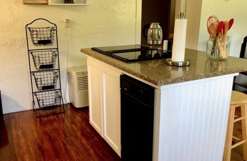 Mendenhall Valley House | High Grade - Affordable, Near Mendenhall Glacier, Trails, and Conveniences -DISCOUNT ON TOURS!