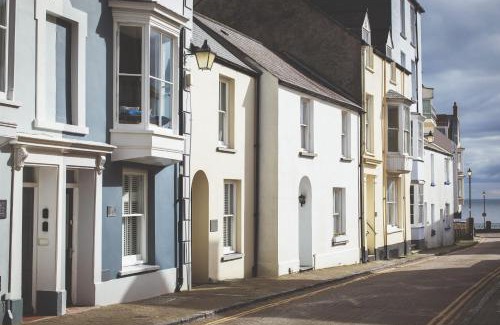 Tenby House | High House Sleeping 6