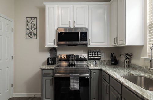 High Point House | High Point's Gem! Group Friendly! Five Bedrooms! Pet Friendly!