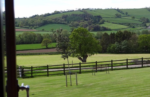 Colyton Cottage | High Quality , Rural Views Peaceful, AONB, Jurrasic Coast, Dog Friendly.
