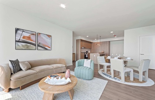 The Loop Apartment | High-Rise 65 Fl Apt w/Lux Amenities, Lake Views