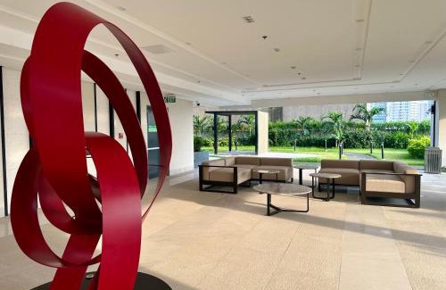 Legazpi Village Apartment | High Rise Condo with Balcony, Pool, Grand Lobby,Gym and Sky Garden 22F