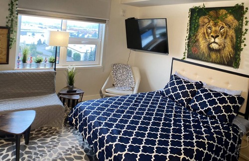 Southcenter Condo | High Rise Condo with Views!