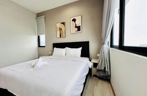 Kampung Sungai Nibong Apartment | High Rise Haven 3BR Rooftop Pool Stylish Comfort 9pax
