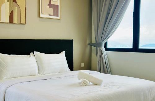 Kampung Sungai Nibong Apartment | High Rise Haven 3BR Rooftop Pool Stylish Comfort 9pax