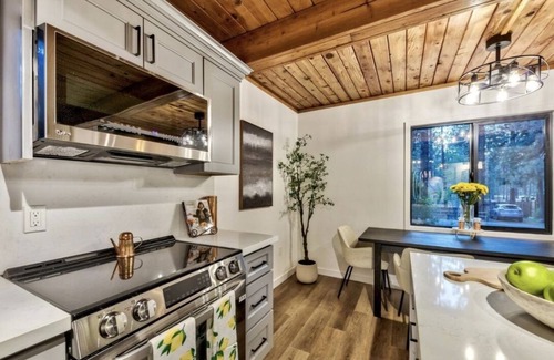 South Lake Tahoe Cabin | High Sierra Hideaway - Cozy Modern Cabin