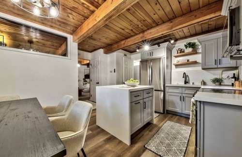 South Lake Tahoe Cabin | High Sierra Hideaway - Cozy Modern Cabin