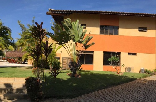 Lauro de Freitas House | High standard house near the beach. A large chalet in an APA.
