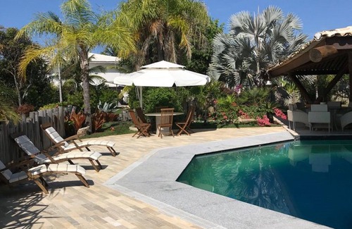 Lauro de Freitas House | High standard house near the beach. A large chalet in an APA.