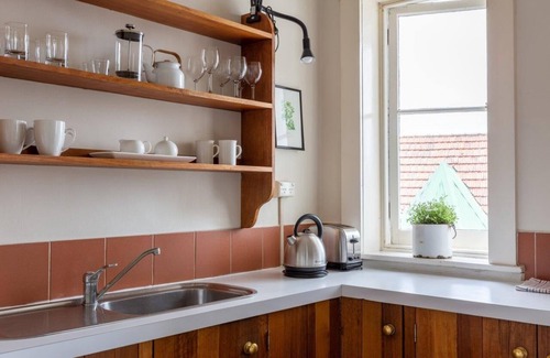 East Launceston Hotel | Highbury Apartments