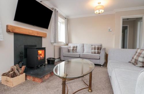 Flamborough House | Highcliffe Cottage
