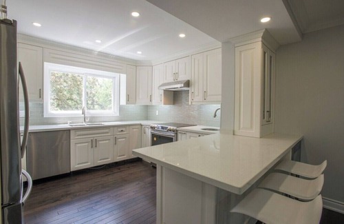 Thornhill House | HighEnd 4 BDRM TownHouse In Thornhill