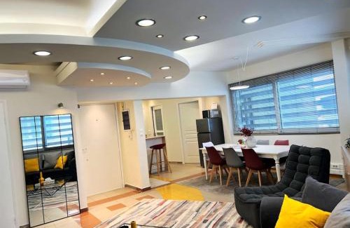 Athens City Centre Apartment | HighEnd 5BDR NewApt w/Breathtaking Acropolis View