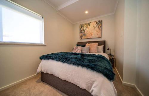 West Beach House | Higher Ground on Seaview