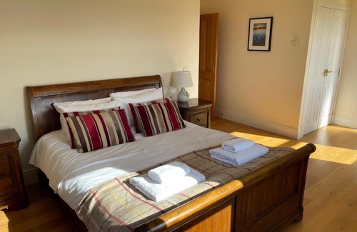 Dingwall House | Highland Farm Cottages