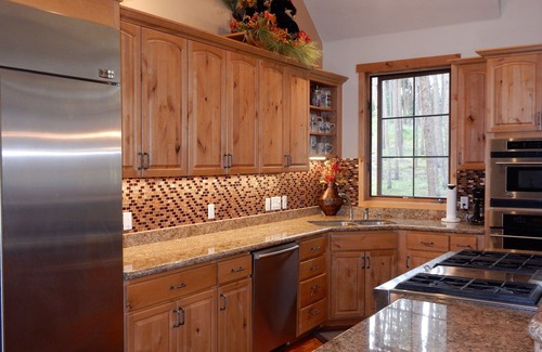 Fairways House | Highland Heaven, Free Shuttle/Parking, Hot Tub, 4 Private BR W/4 Private Baths.