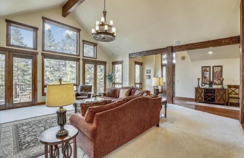 The Highlands House | Highlands Getaway home