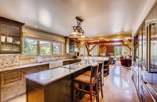 The Highlands House | Highlands Landing! Sweeping Views! 2 miles to Main St!