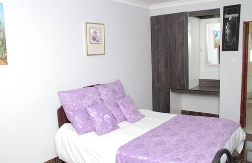 Harare East Cabin | Highlands Lodges And Apartments- 5 minutes to shopping mall