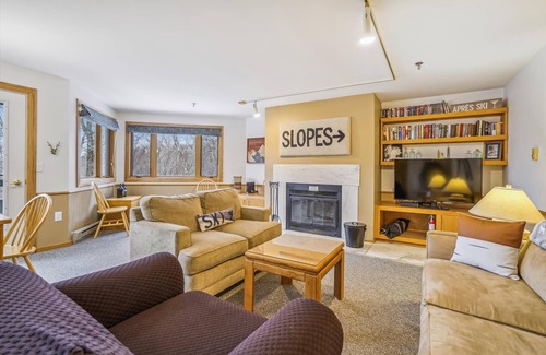 Central Vermont- Killington Condo | Highridge E5 located at the base of Killington Mountain moments from the base lodges