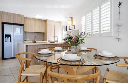 Alexandra Headland Apartment | Highwater Haven - Ocean View Apartment! 300m to Beach. Pet Friendly
