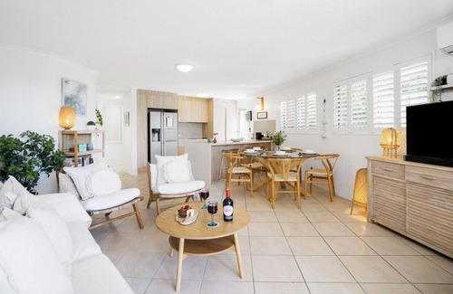 Alexandra Headland Apartment | Highwater Haven - Ocean View Apartment! 300m to Beach. Pet Friendly