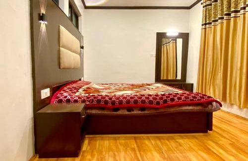 Srinagar House | Highway residency