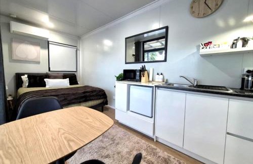 Matamata House | Highway to Hobbiton Guesthouse - Matamata Central Location