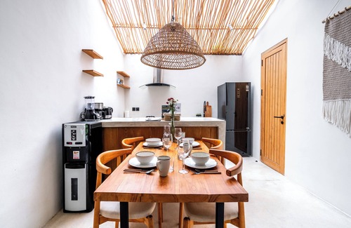 Kutuh Kaja Villa | Hijau Villa by EVDEkimi - Charming 2BR escape with Pool, Outdoor Lounge, Lush Garden