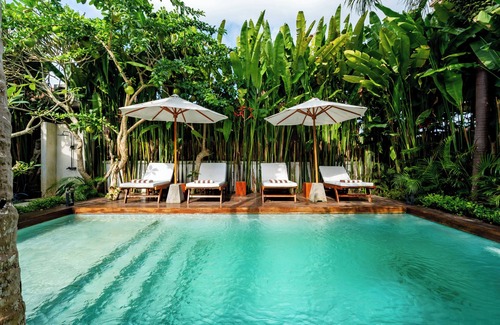 Kutuh Kaja Villa | Hijau Villa by EVDEkimi - Charming 2BR escape with Pool, Outdoor Lounge, Lush Garden