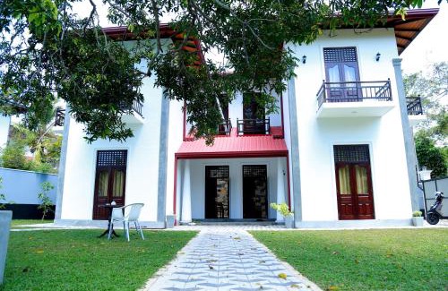 Thiranagama Villa | Hikka Nilora