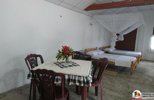 Dodanduwa Hostel | Hikkaduwa Lagoon View ECO Hostel