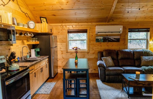 Campton Cabin | Hill Haven RRG/Small & Secluded Cabin/Hot Tub