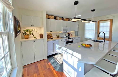 Florence House | Hill Ross Guest Suite on Historic Property