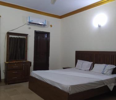 Karachi House | Hill view Guest House - Family Hotel at Prime location, all facilities are available in surrounding