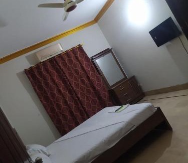 Karachi House | Hill view Guest House - Family Hotel at Prime location, all facilities are available in surrounding