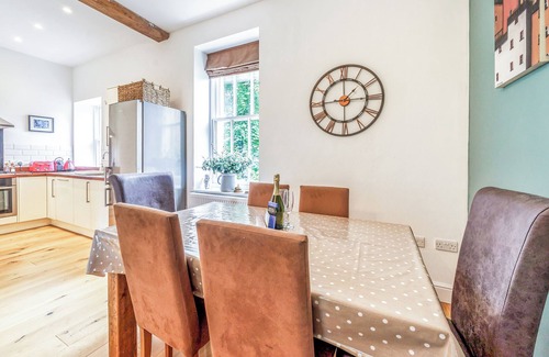 Blythburgh Cottage | HILLCREST, BLYTHBURGH, family friendly, with pool in Southwold