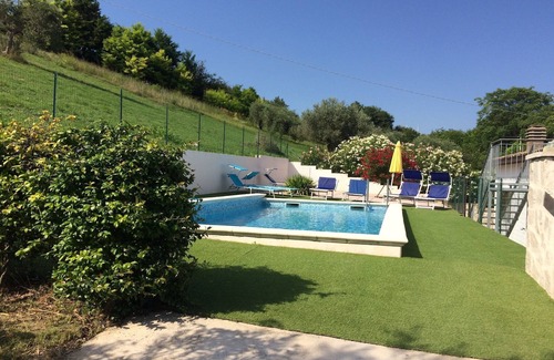 Picciano House | Hillside Escape with Pool