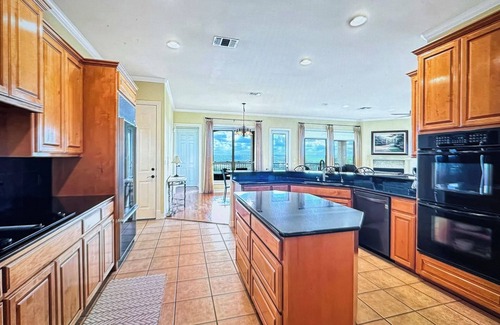 Boerne House | "Hillside Oasis" 4 minutes to Tapatio Springs Golf Resort!