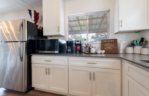 Oatmeal House | Hillside Paradise near Hidden Falls! Clean 3/1.5, Expansive views